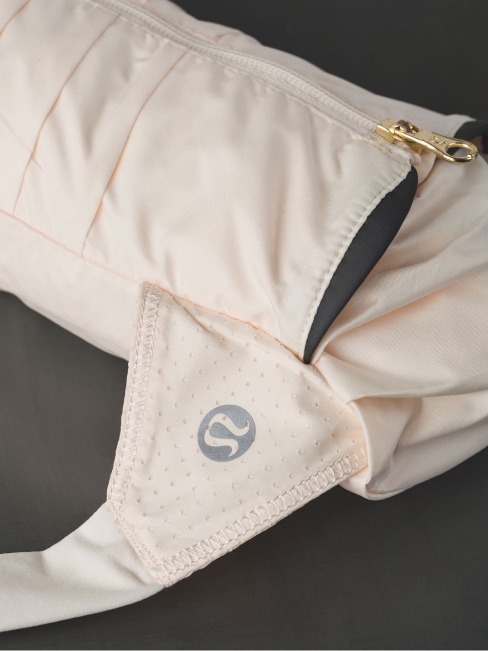 Lululemon Back Pack It Jacket Size 6 White Packable Running Windbreaker - Picture 5 of 8